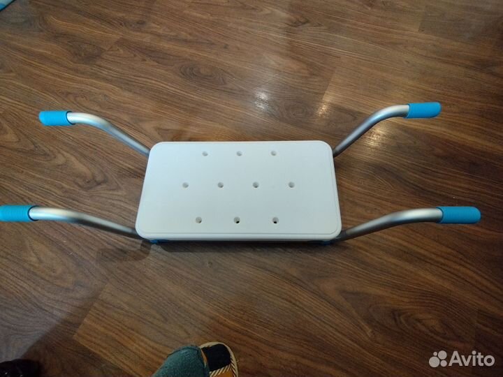 Продам сидение для ванной