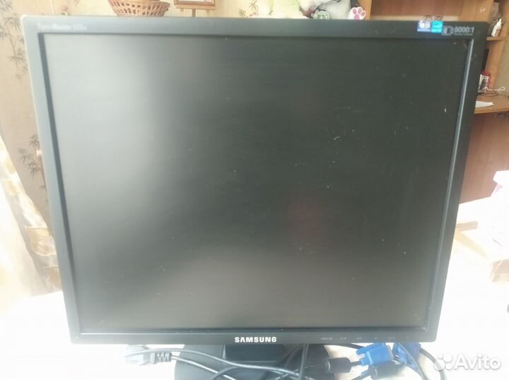 Монитор ЖК Samsung SyncMaster 943n