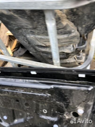 Дверь передняя правая Ссанг Енг Кайрон