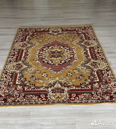 Ковер шерстяной