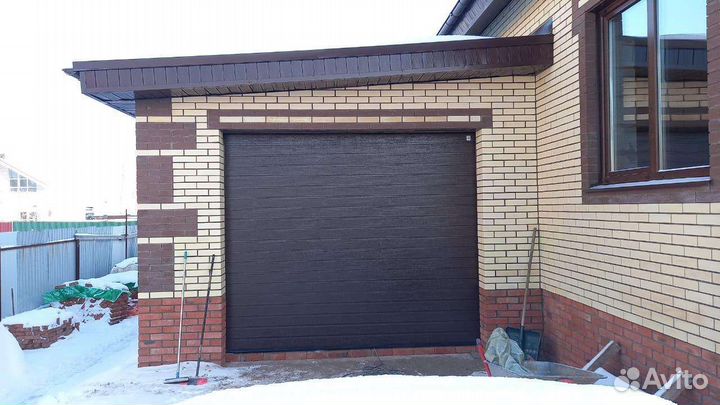 Ворота секционные гаражные