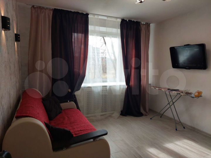 Комната 14 м² в 4-к., 1/5 эт.