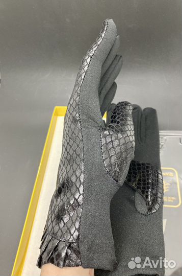 Перчатки трикотажные новые