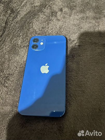 iPhone 12, 64 ГБ