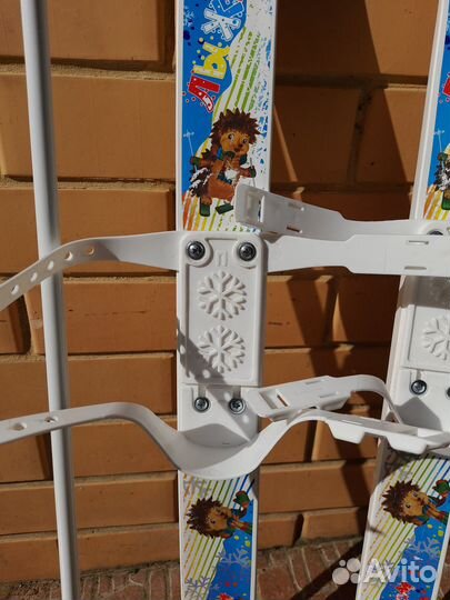 Детские лыжи с палками