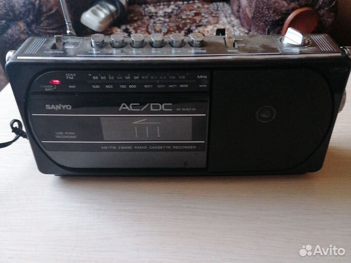Радио приёмник sanyo