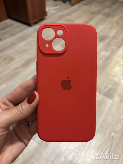 Чехлы на айфон 15