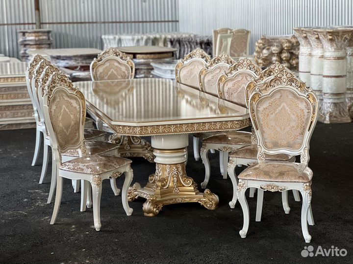 Столы и стулья