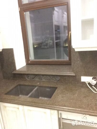 Столешница из камня мрамор оникс гранит