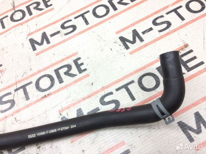 Патрубок системы охлаждения Mercedes-Benz M-Class