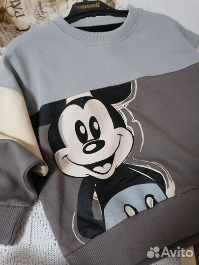 Костюм для мальчика новый: свитшот, джоггеры