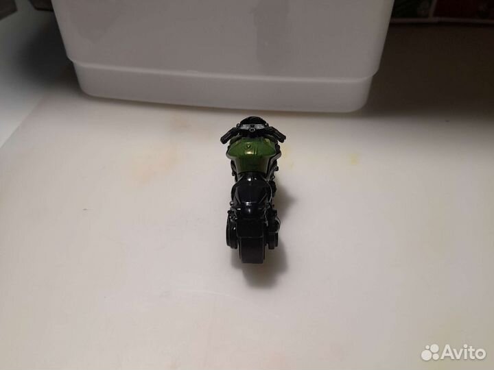 Игрушечный мотоцикл