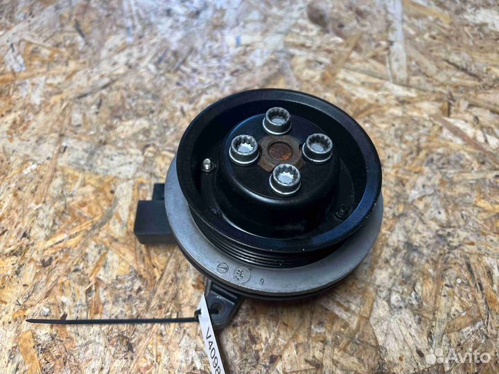 Помпа Volkswagen I (2005—2009) 03C 880 727 D