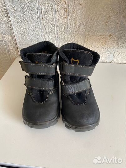Ботинки зимниедля мальчика 26