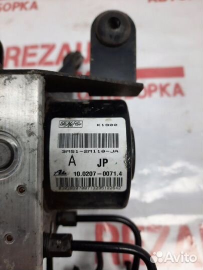 Блок abs Mazda Mazda3 BK Z6 2006