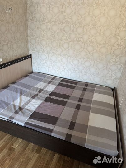 Кровать двухспальная 160 200 бу