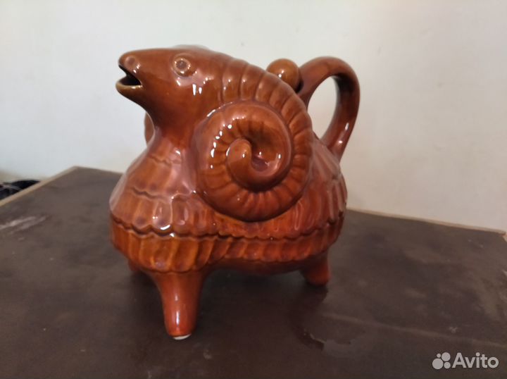 Графин керамический баран