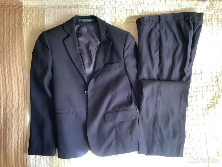 Костюм школьный