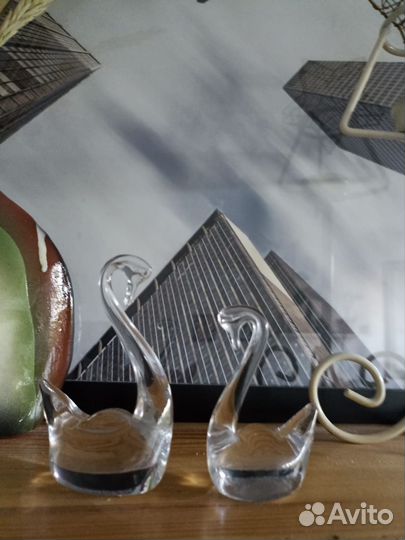 Фигуры лебедей