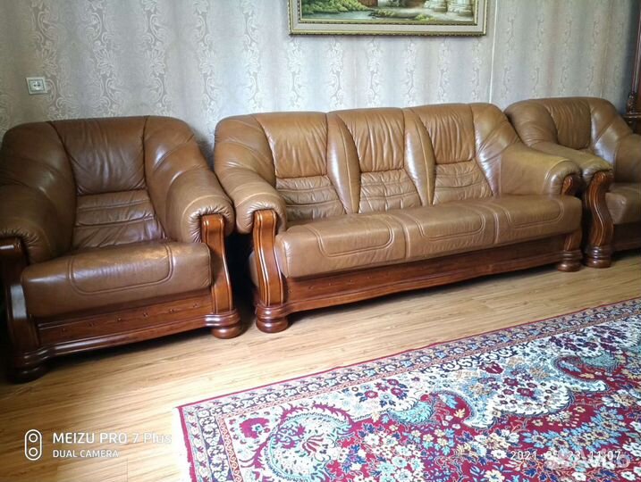 Диван и два кресло