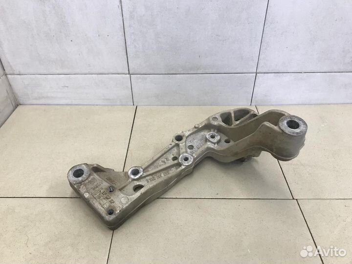 Кронштейн переднего рычага Octavia (A5 1Z) 2004-20
