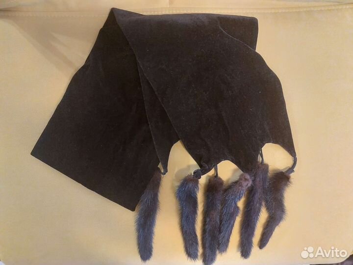 Шарф с хвостиками норки