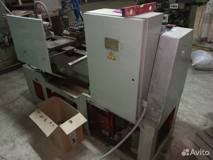 Токарный универсал ут-16пм