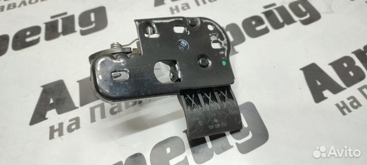 Замок капота Volkswagen Passat Cc 357 CAW