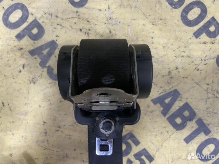 Ремень безопасности задний левый Ford Fusion