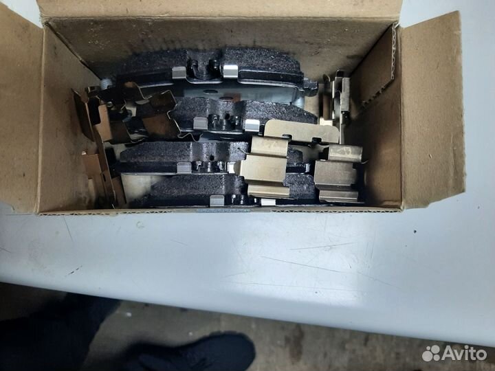 Тормозные колодки передние А1684201220