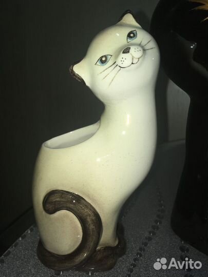 Новая фарфоровая кошка-подставка