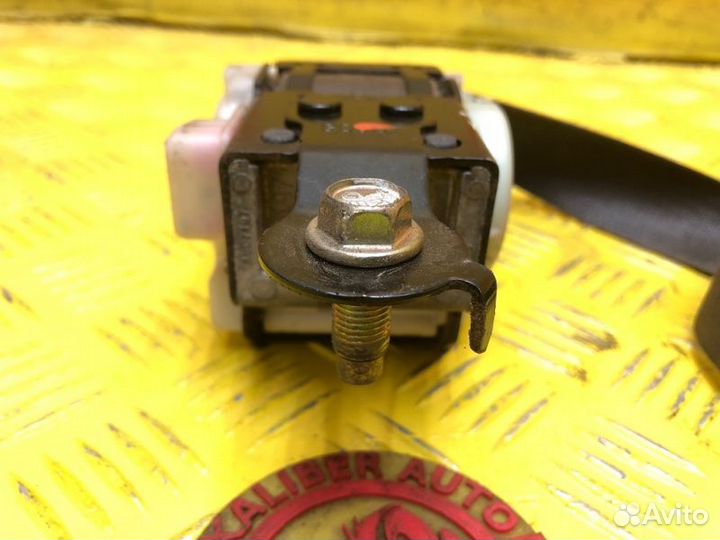 Ремень безопасности передний левый Isuzu