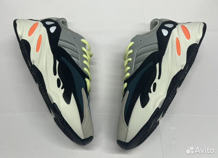 Adidas yeezy boost 700 v2