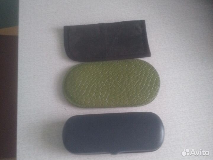 Футляры для очков