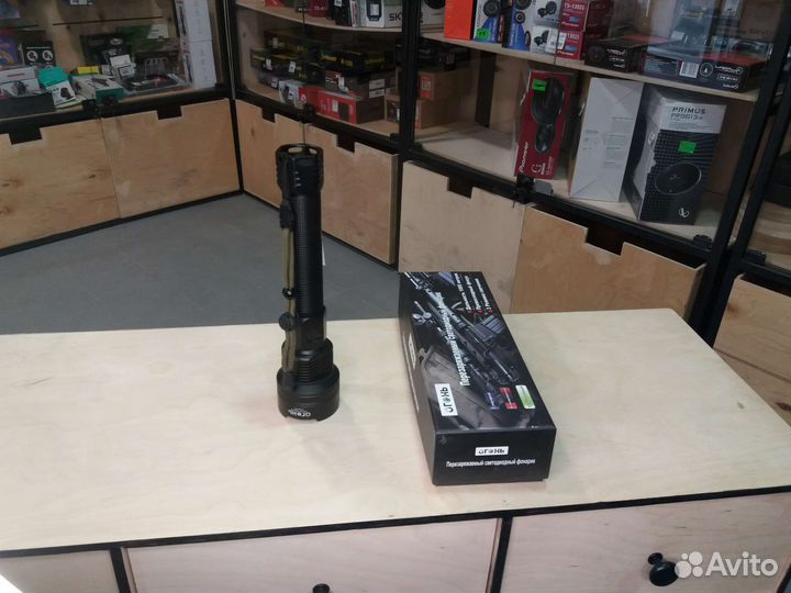 Фонарь тактический P70