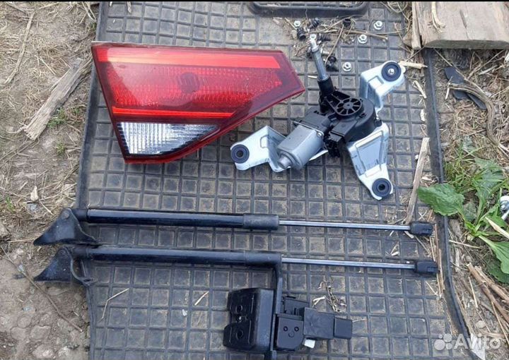 Фонарь в крышку багажника Kia Rio 4 X-line