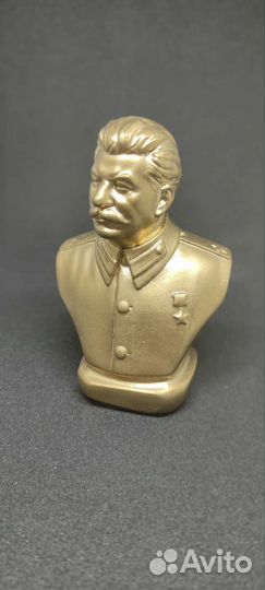Бюст Сталин
