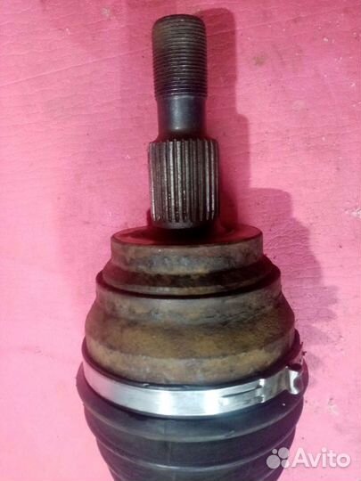 Полуось привод передний правый w164