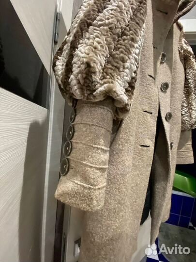 Продам пальто женское
