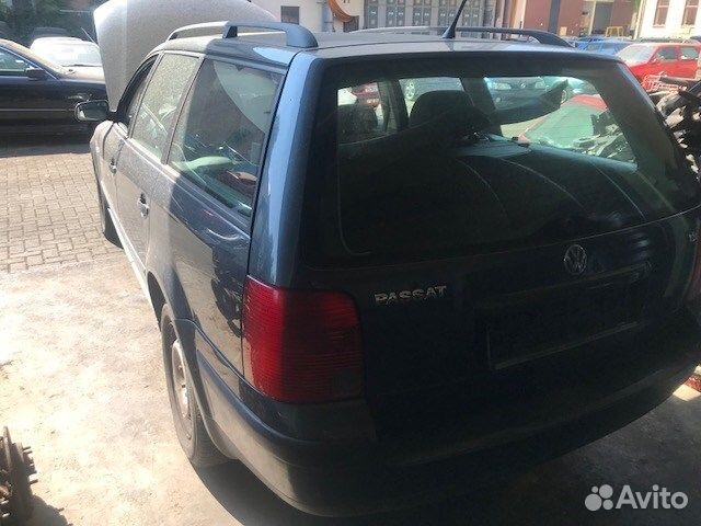 Разбор на запчасти Volkswagen Passat 5