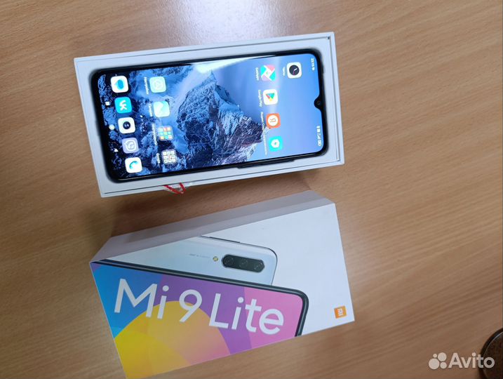 Xiaomi Mi 9 Lite, 6/64 ГБ