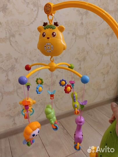Мобиль в кроватку музыкальный