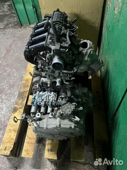 Двигатель с коробкой в сборе