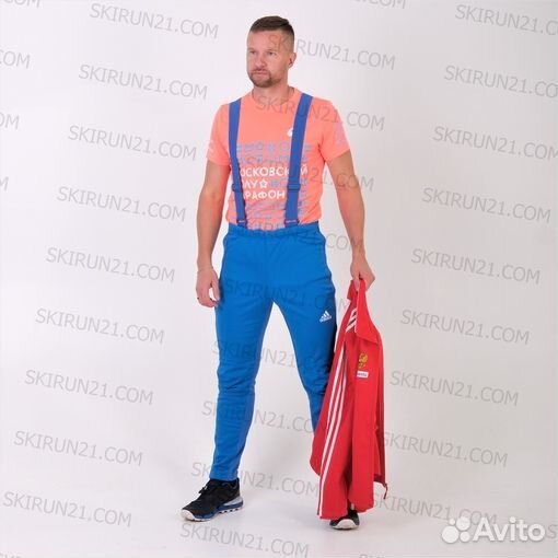 Разминочный костюм красно-синий