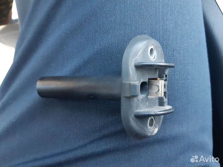 Направляющая лючка бензобака Touareg Cayenne