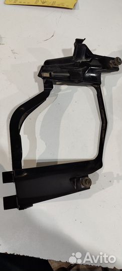 Кронштейн фары BMW e60 61