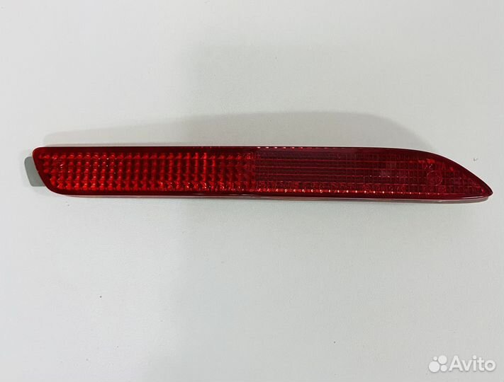 Отражатель в бампер задний правый RAV 4 2019