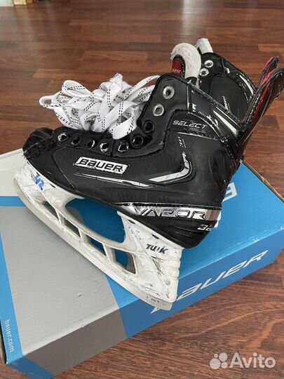 Хоккейные коньки bauer