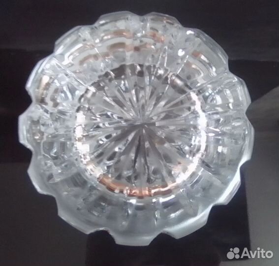 Хрустальная ваза