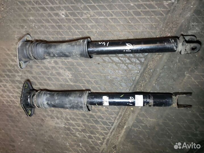 Задние амортизаторы Hyundai i40